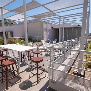 le-hub-hostel-toulon.fr-provencehotel.com/